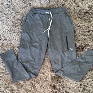 Vuori Joggers
